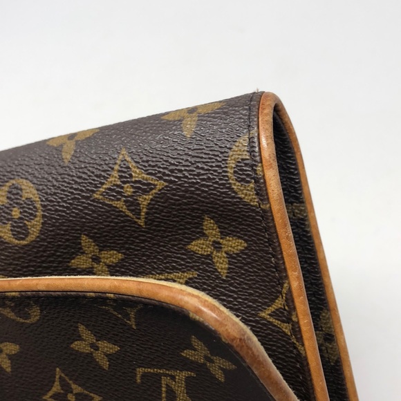 Authentic Louis Vuitton Pochette Twin GM - Picture 16 of 16